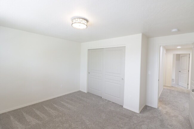 Building Photo - Live Large in Obsidian Trails — Where Comf...