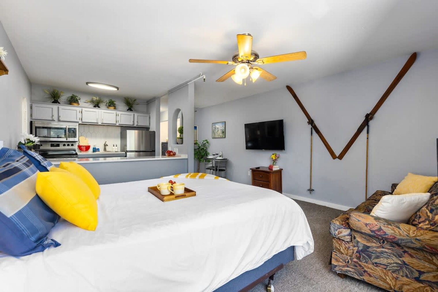 Building Photo - 110 South Park Avenue