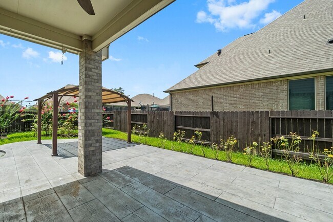 Building Photo - 2840 Jehlon Ln