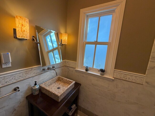 Building Photo - Elegant St. Francis Wood Residence - Available Furnished or Unfurnished