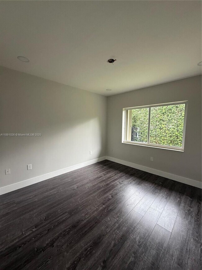 Building Photo - 17610 SW 80th Ct