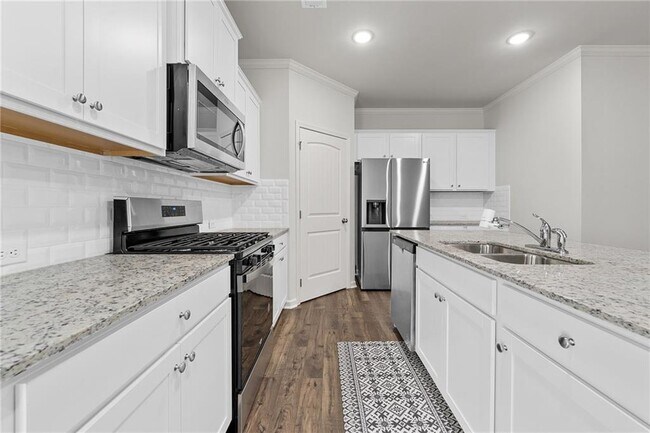 Building Photo - 3341 Greyton Dr