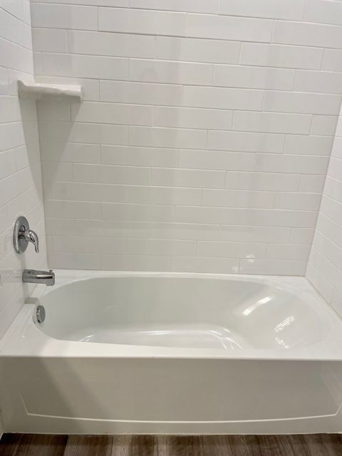 Building Photo - 1312 McQueeny Dr