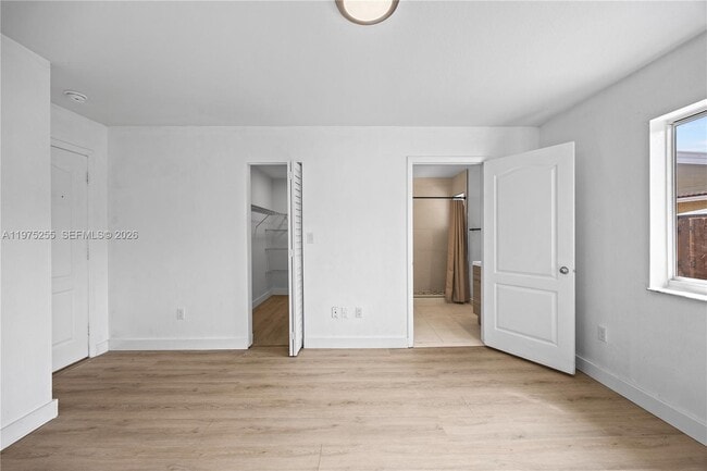 Building Photo - 7570 NW 173rd Ln