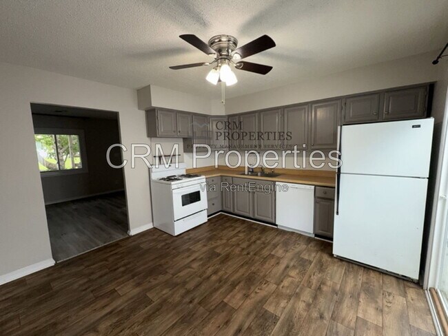 Building Photo - 1010 Chippewa Ln