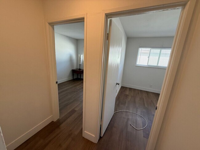 Building Photo - Paradise Manor Condo for lease