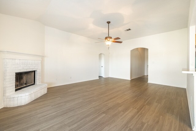 Building Photo - 706 Indian Blanket