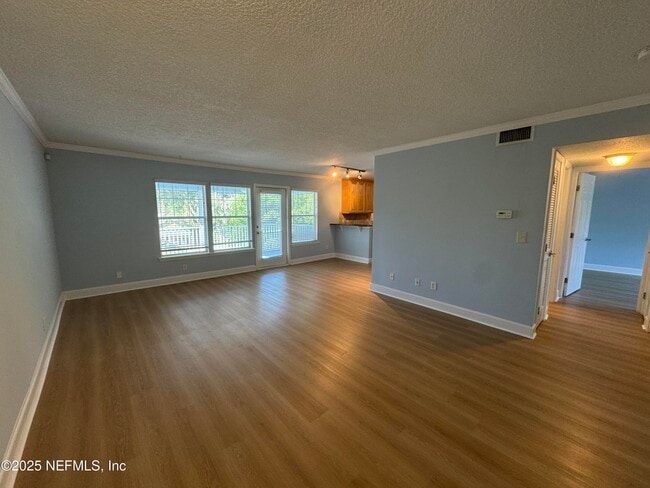 Building Photo - 3434 Blanding Blvd