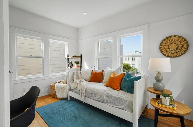 Building Photo - 1258 Chestnut St