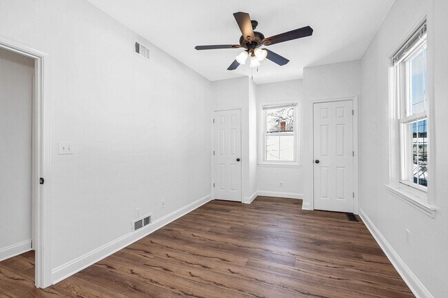 Building Photo - 12 Broadway St