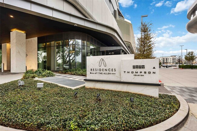 Building Photo - 1711 Allen Pkwy