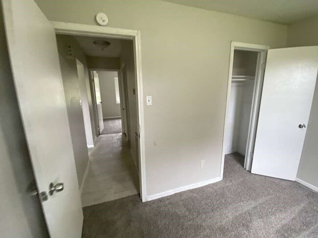 Building Photo - 3306 Trail Lake Dr