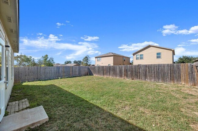 Building Photo - 5704 Levenwood Ln