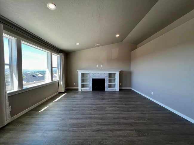 Building Photo - Non-Refundable & Security Deposit Total: $2950.00