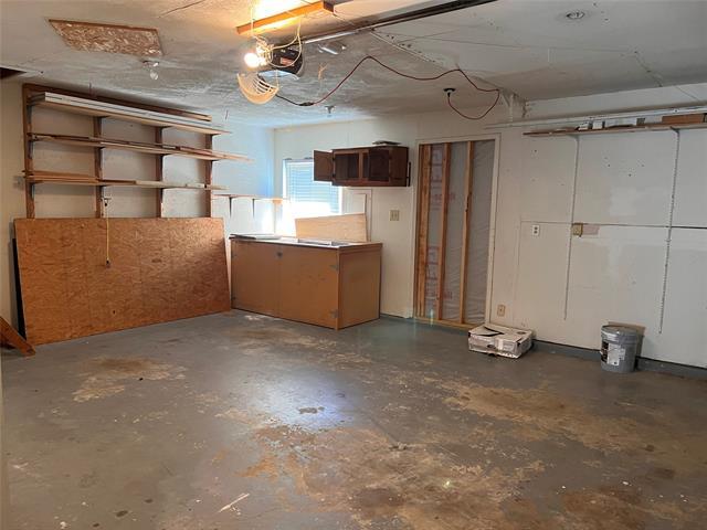 Building Photo - 1208 Crestwood Ct