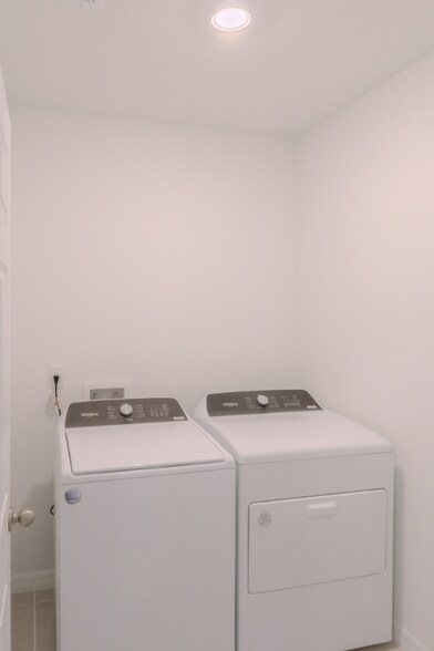 Building Photo - 2764 San Marco Wy