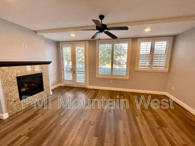 Building Photo - 88 S 900 E