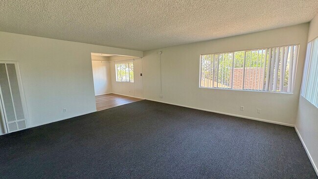 Building Photo - 11715 Ramona Ave