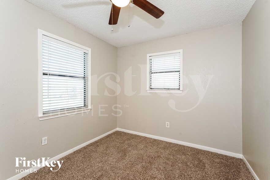 Building Photo - 5334 Riverport Dr