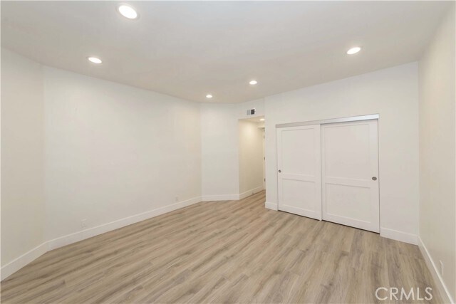 Building Photo - 941 W Carson St