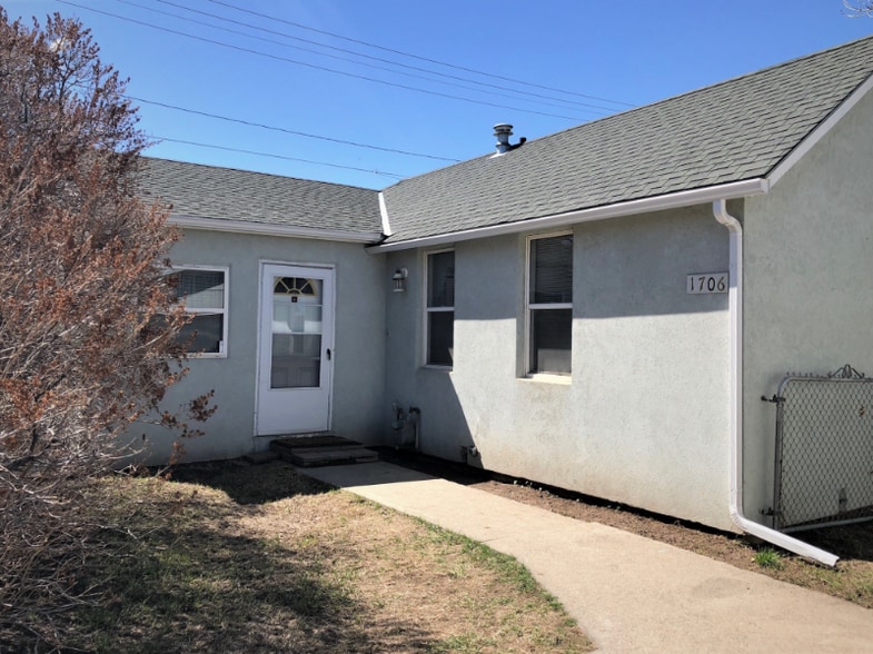 Building Photo - 1706 N Roberts St