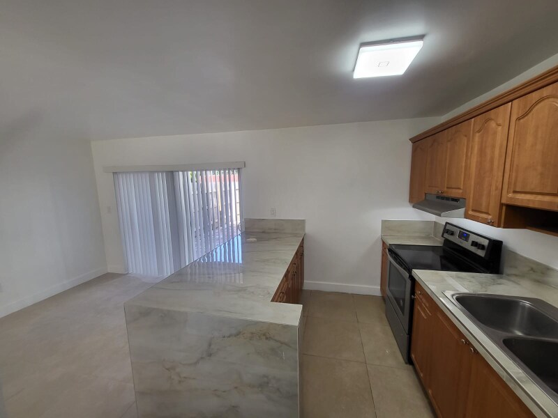 Building Photo - 19356 SW 103rd Ct