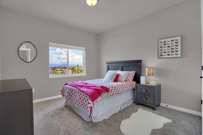 Building Photo - $2020 | 3BR/2.5BA | Newly Built Townhome f...