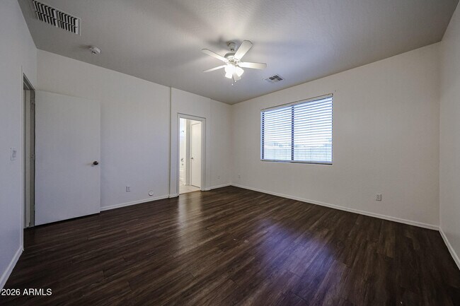 Building Photo - 6307 S 69th Glen