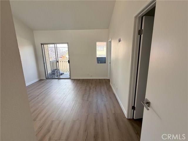 Building Photo - 14700 Berendo Ave