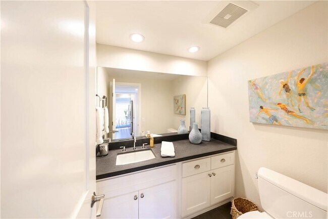 Building Photo - 406 Carlotta