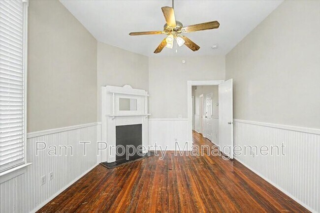 Building Photo - 546 E Huntingdon St