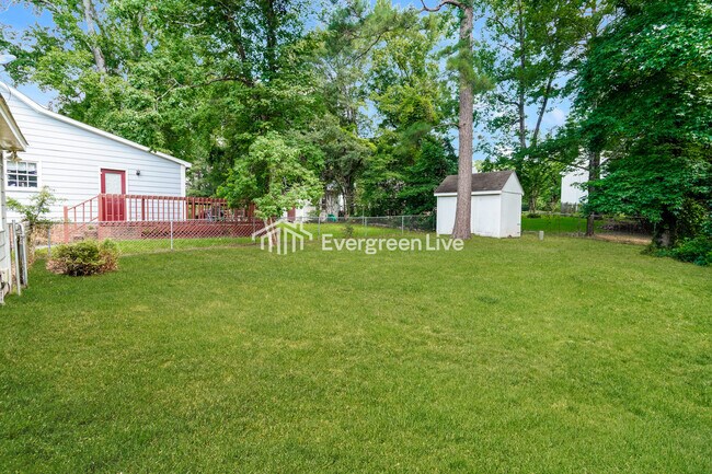 Building Photo - 108 Gales River Rd