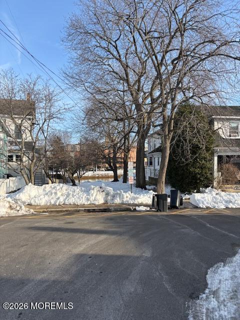 Building Photo - 126 Lake Ave