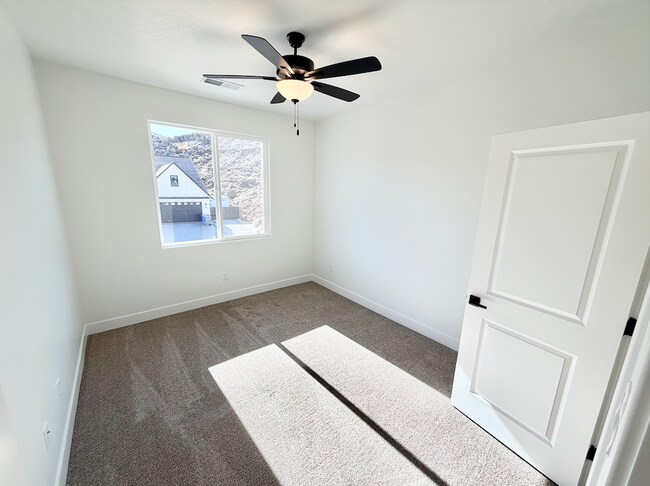 Building Photo - 4135 El Capitan Wy