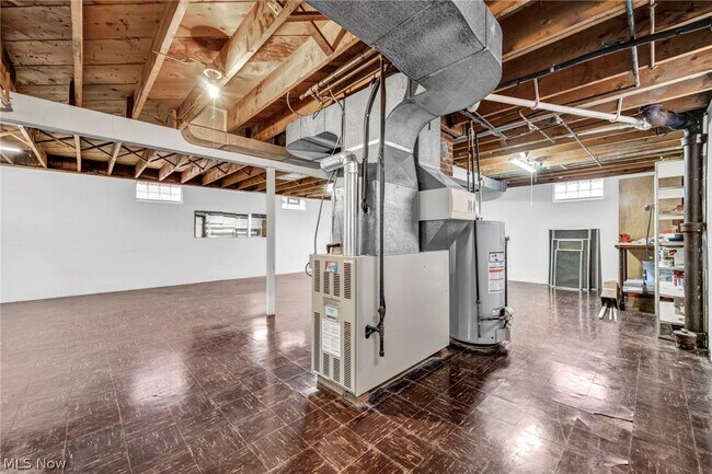 Building Photo - 1171 Jason Ave