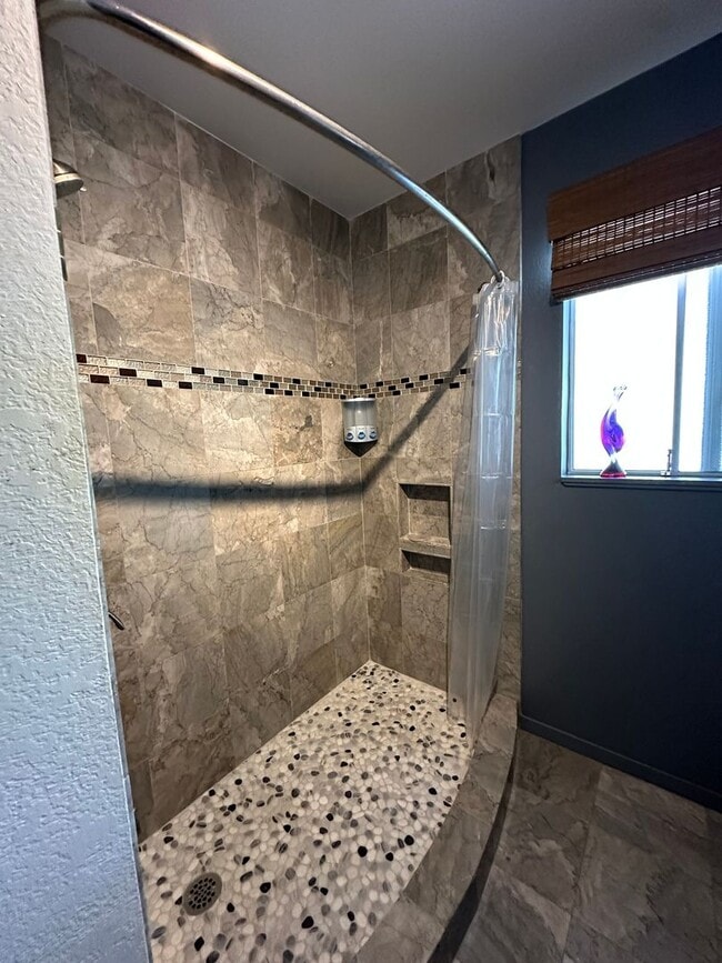 Building Photo - Fully Furnished- All Utilities Included- 1bd & 1 1/2 bath