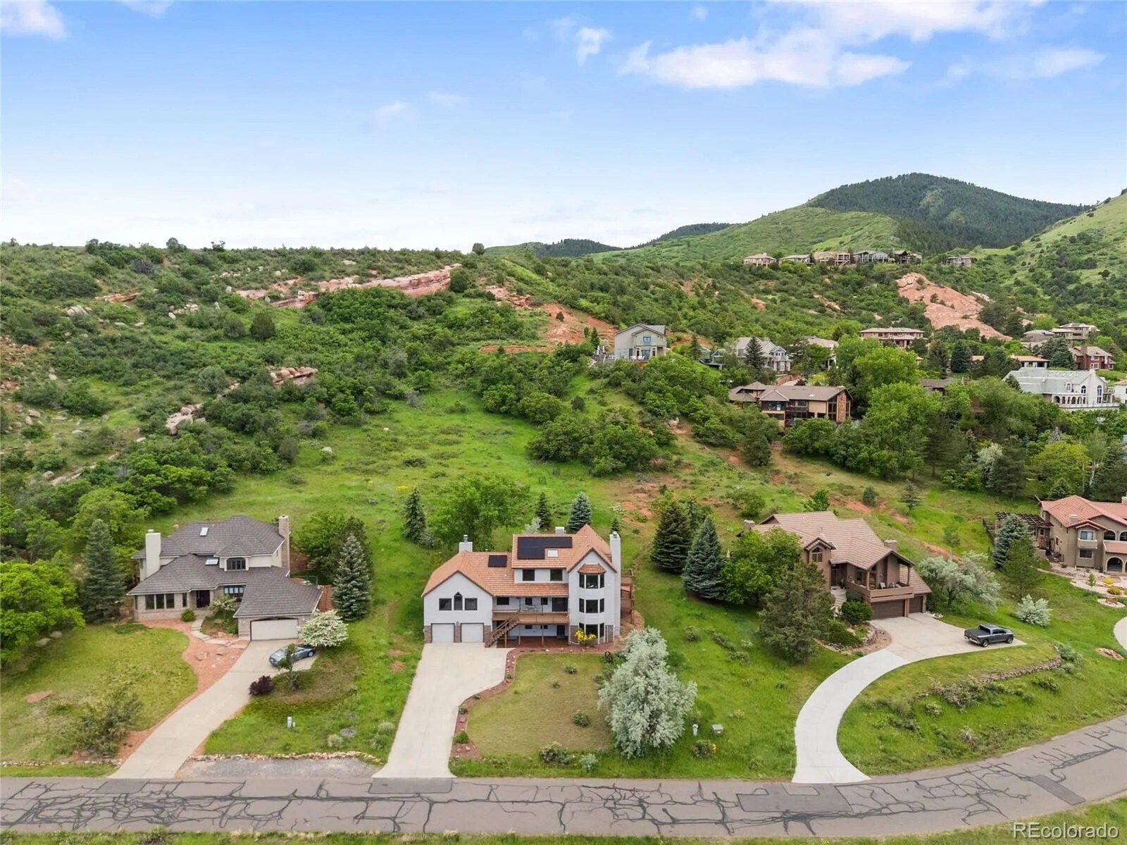 Building Photo - 5979 Willow Springs Dr