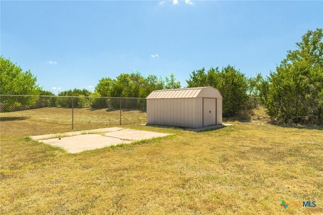 Building Photo - 515 Hood Dr
