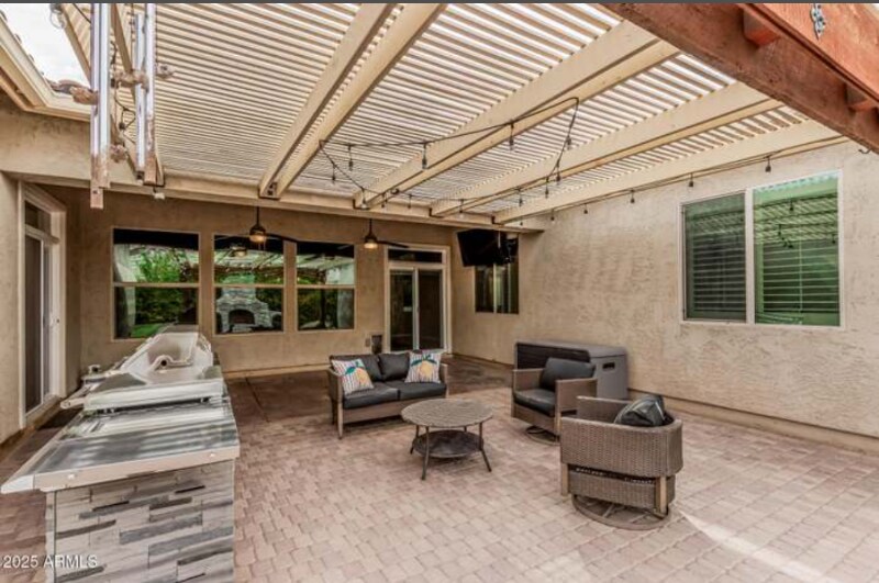 Building Photo - 4318 N 180th Dr