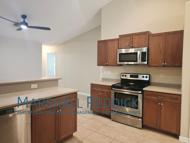 Building Photo - Single Family Home in Cape Coral - 4 Bedro...