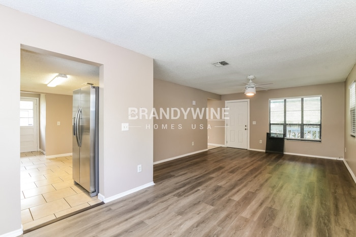 Building Photo - 9319 8th Ave