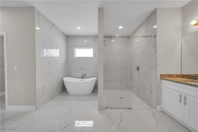 Building Photo - 543 McArthur Blvd