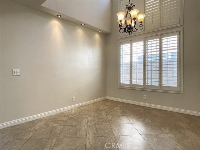 Building Photo - 2126 Sun Ridge Dr