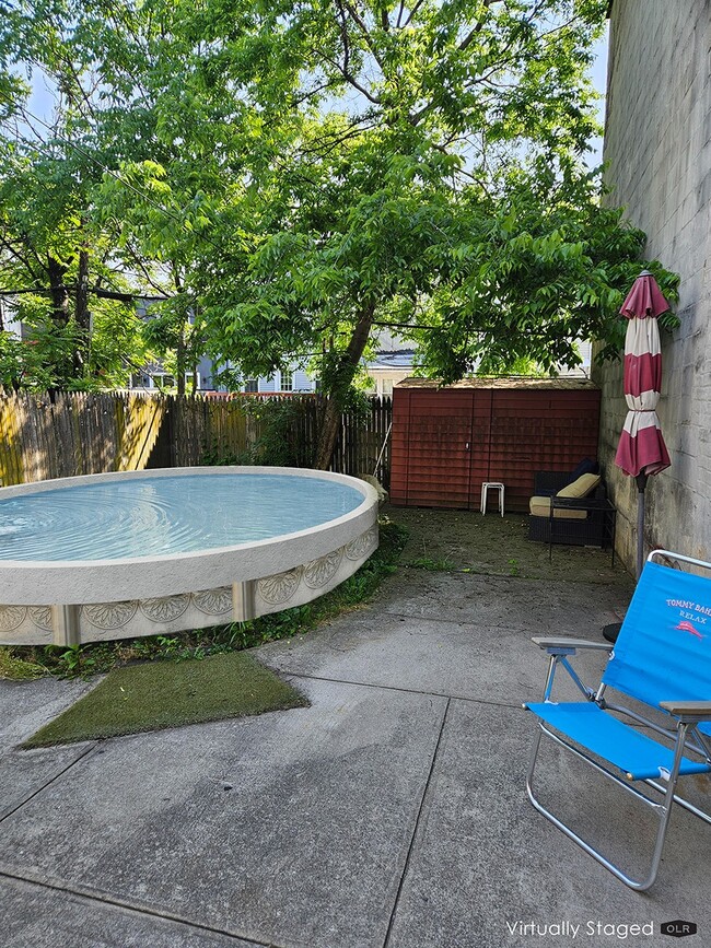 Building Photo - GREENWOOD CHARMER