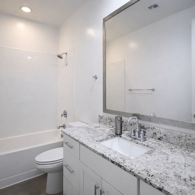 Building Photo - 2353 E Castanets Dr