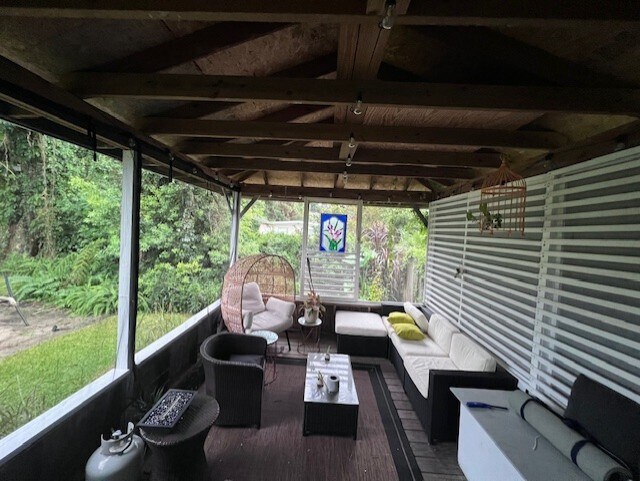 Screened in Party Hut, great place for morning yoga or meditation. - 30 W Par St