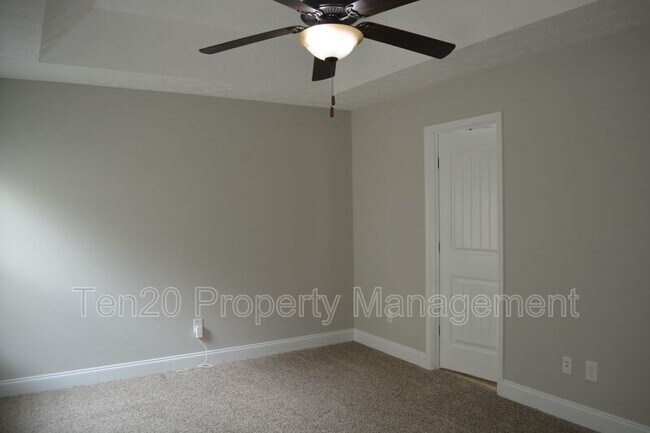 Building Photo - 7477 Coppice Dr