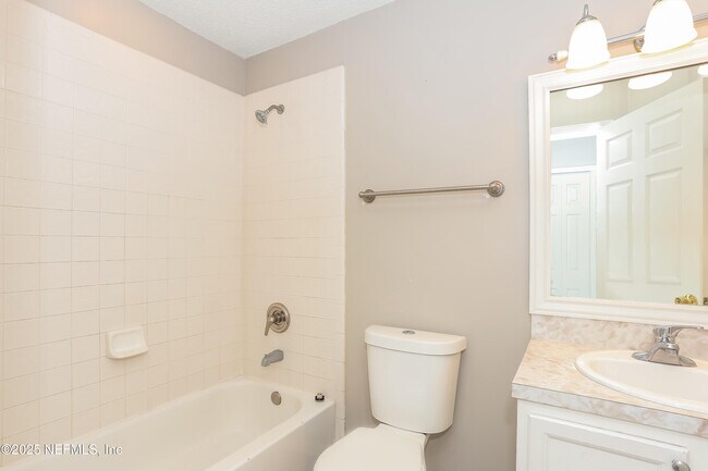 Building Photo - 7405 International Village Dr