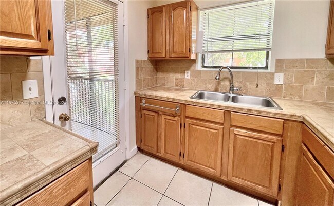 Building Photo - 15591 SW 105th Terrace
