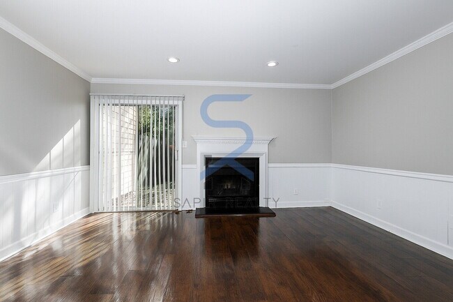 Building Photo - Move in before December 31st and choose your reward: a $250 Amazon Gift Card or a 55 Smart TV!